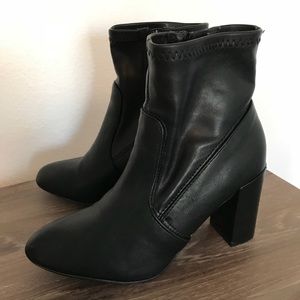 Steve Madden black boots size 7